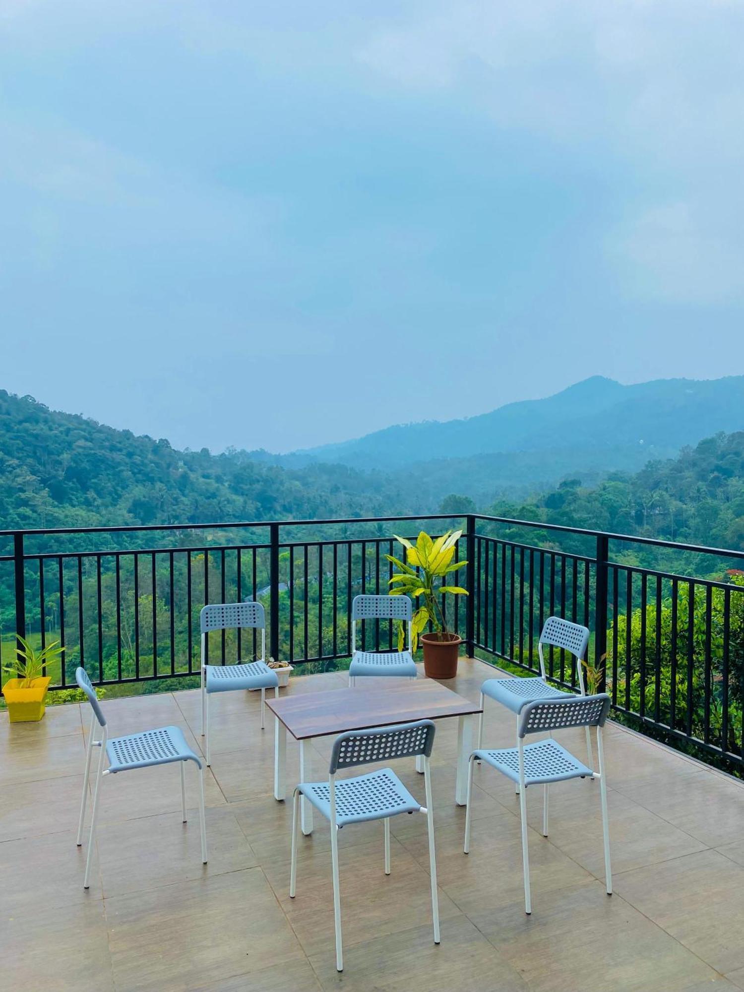 Misty Hideout Bed & Breakfast Kakkadampoyil Ngoại thất bức ảnh