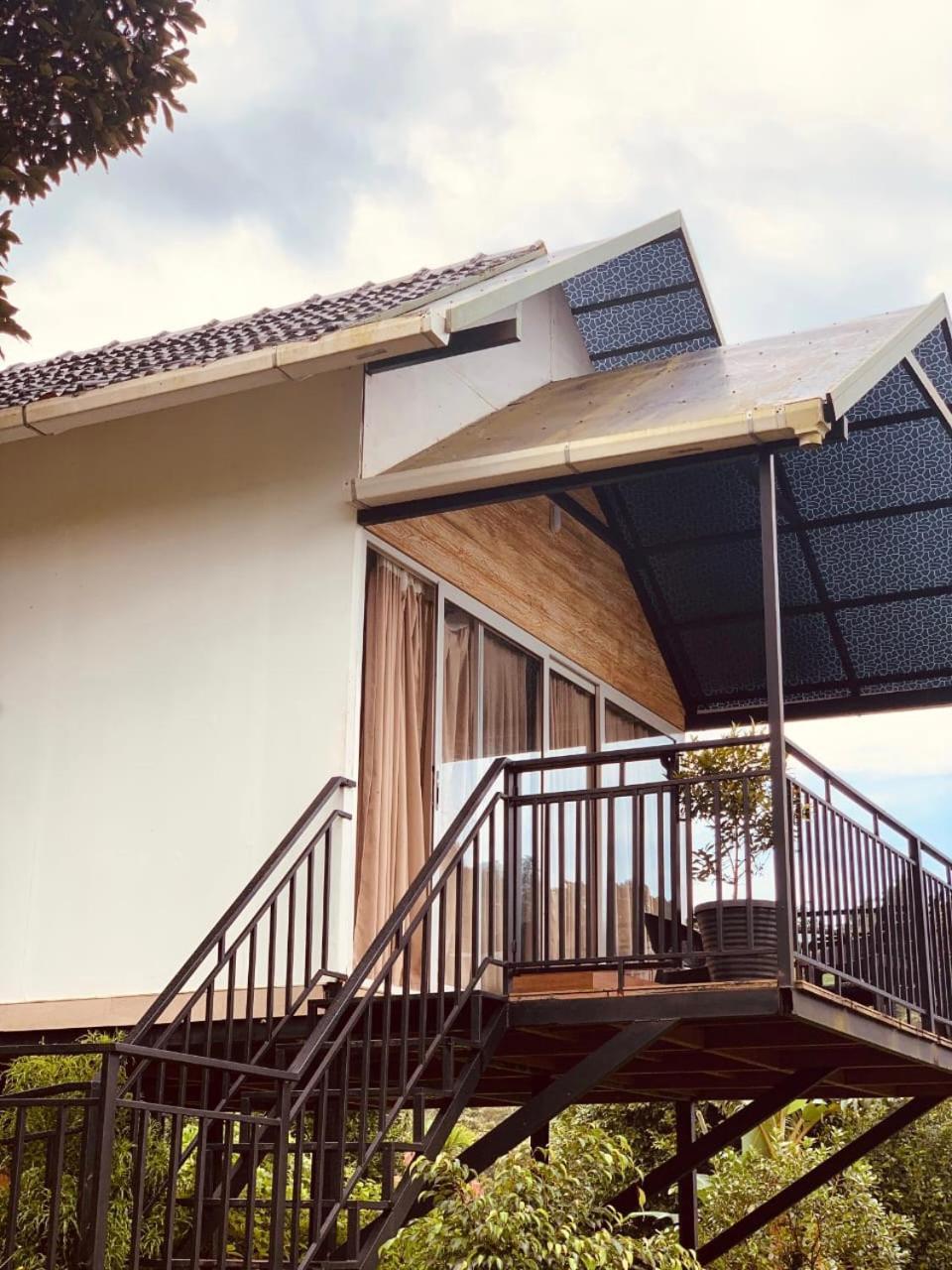 Misty Hideout Bed & Breakfast Kakkadampoyil Ngoại thất bức ảnh