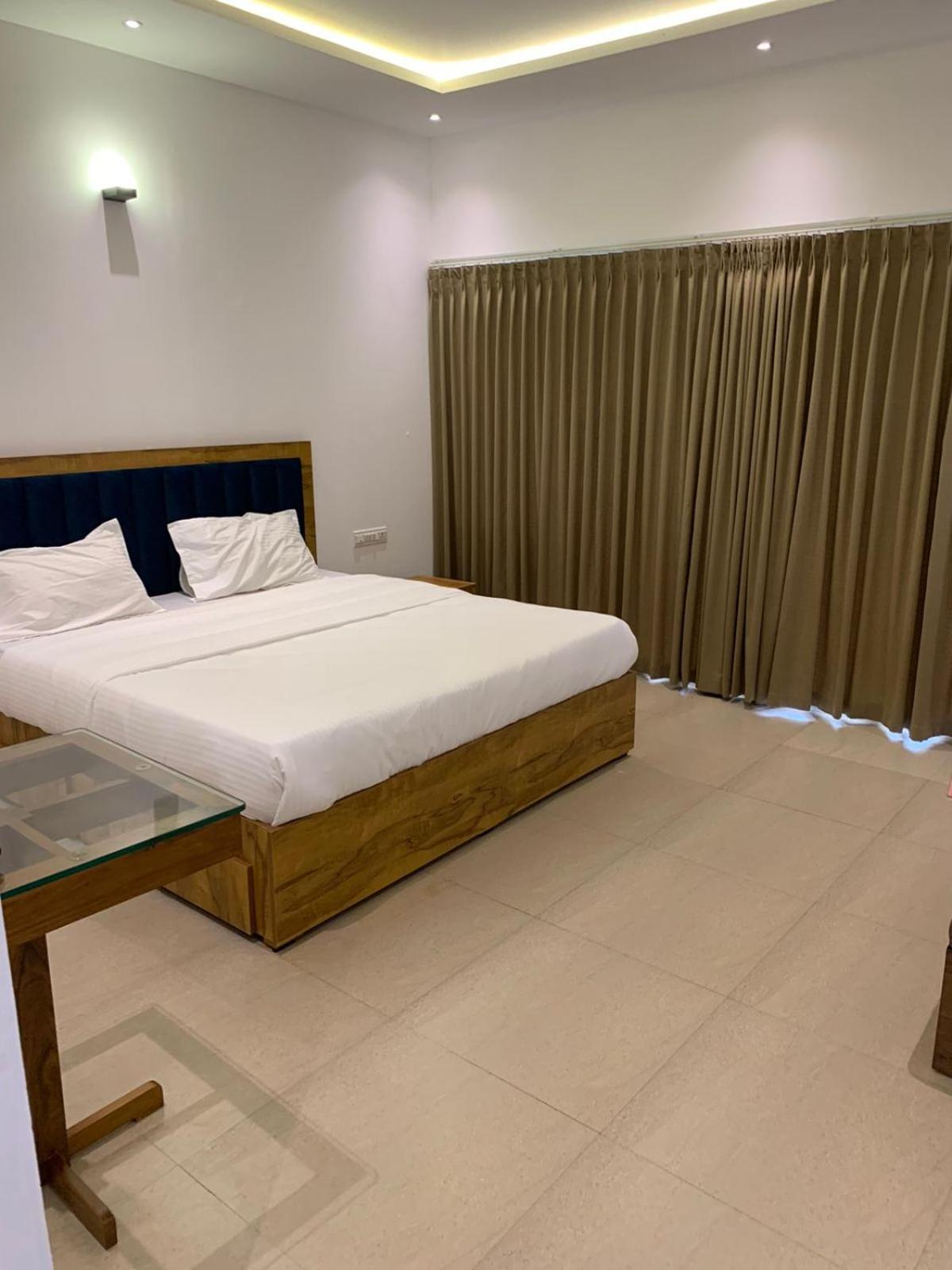 Misty Hideout Bed & Breakfast Kakkadampoyil Ngoại thất bức ảnh